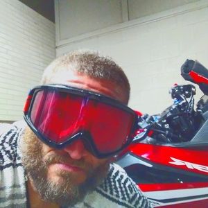 Meet your Posher, Robert